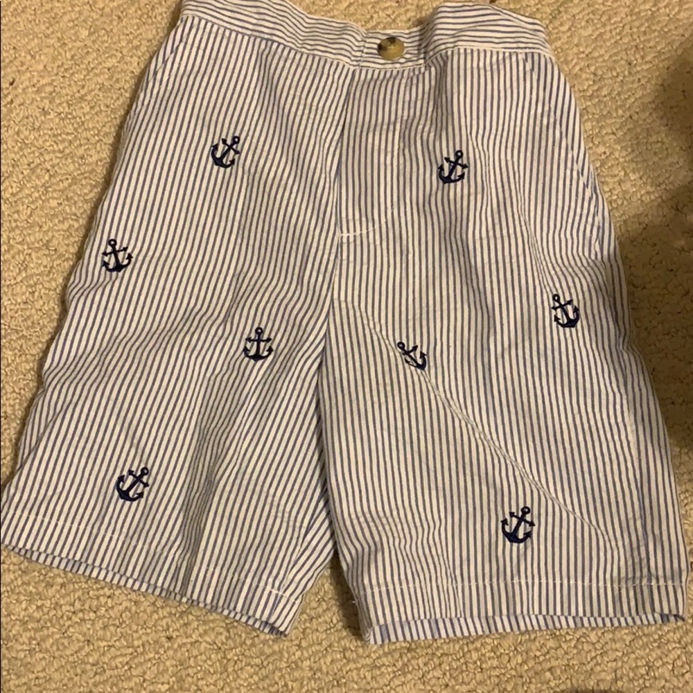 Boys seersucker shorts, 4T